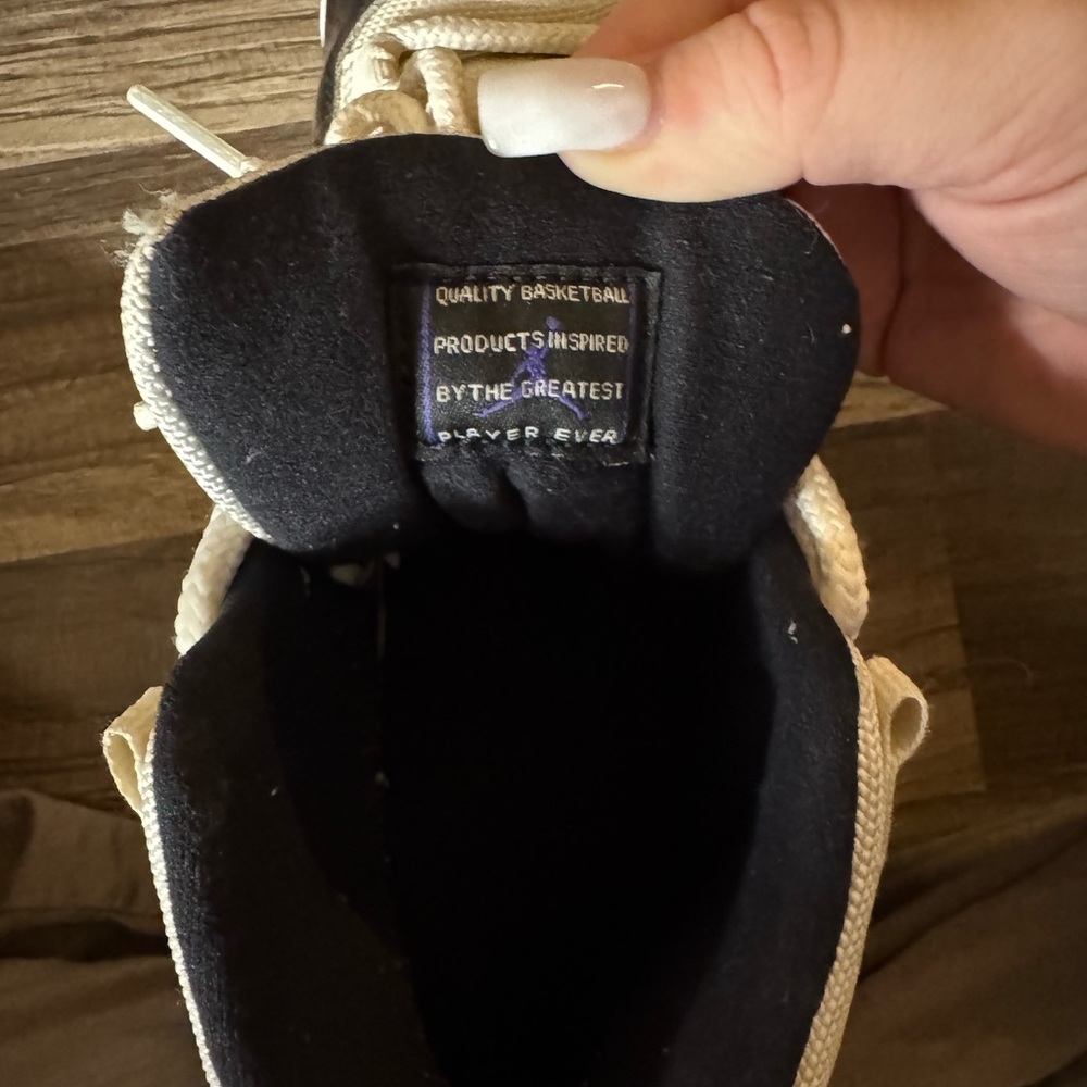 Jordan 11 Concord - Picture 6 of 6